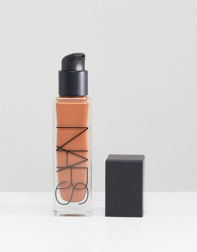NARS Natural Radiant Longwear Foundation 商品