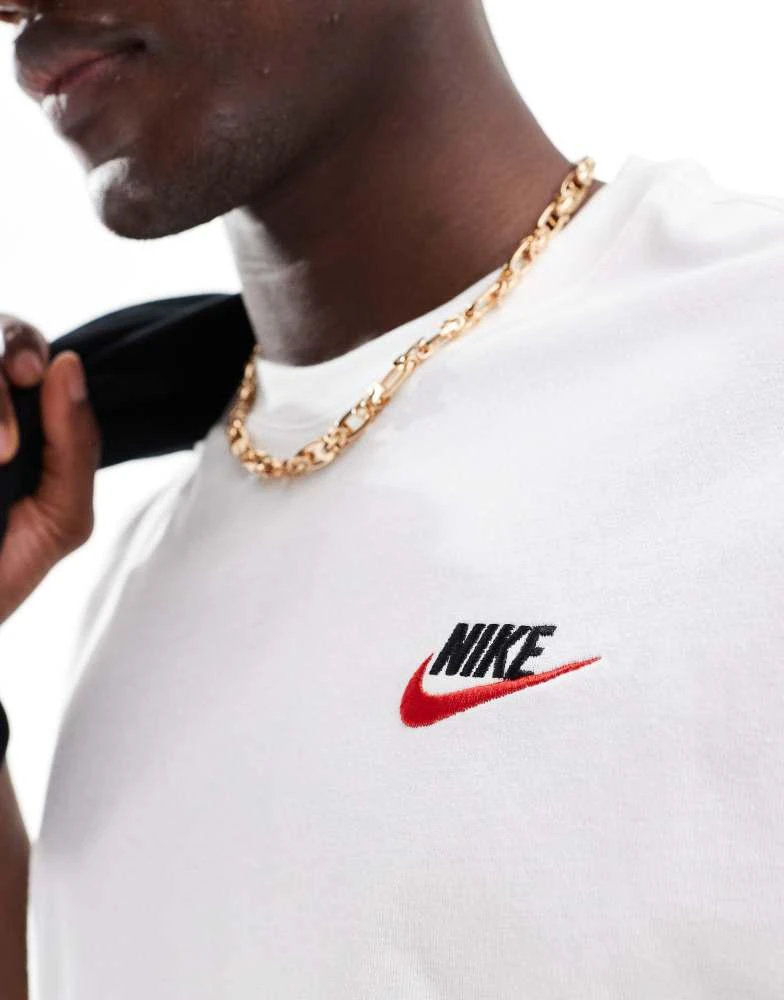 商品NIKE|Nike Club t-shirt in white,价格¥240,第2张图片详细描述