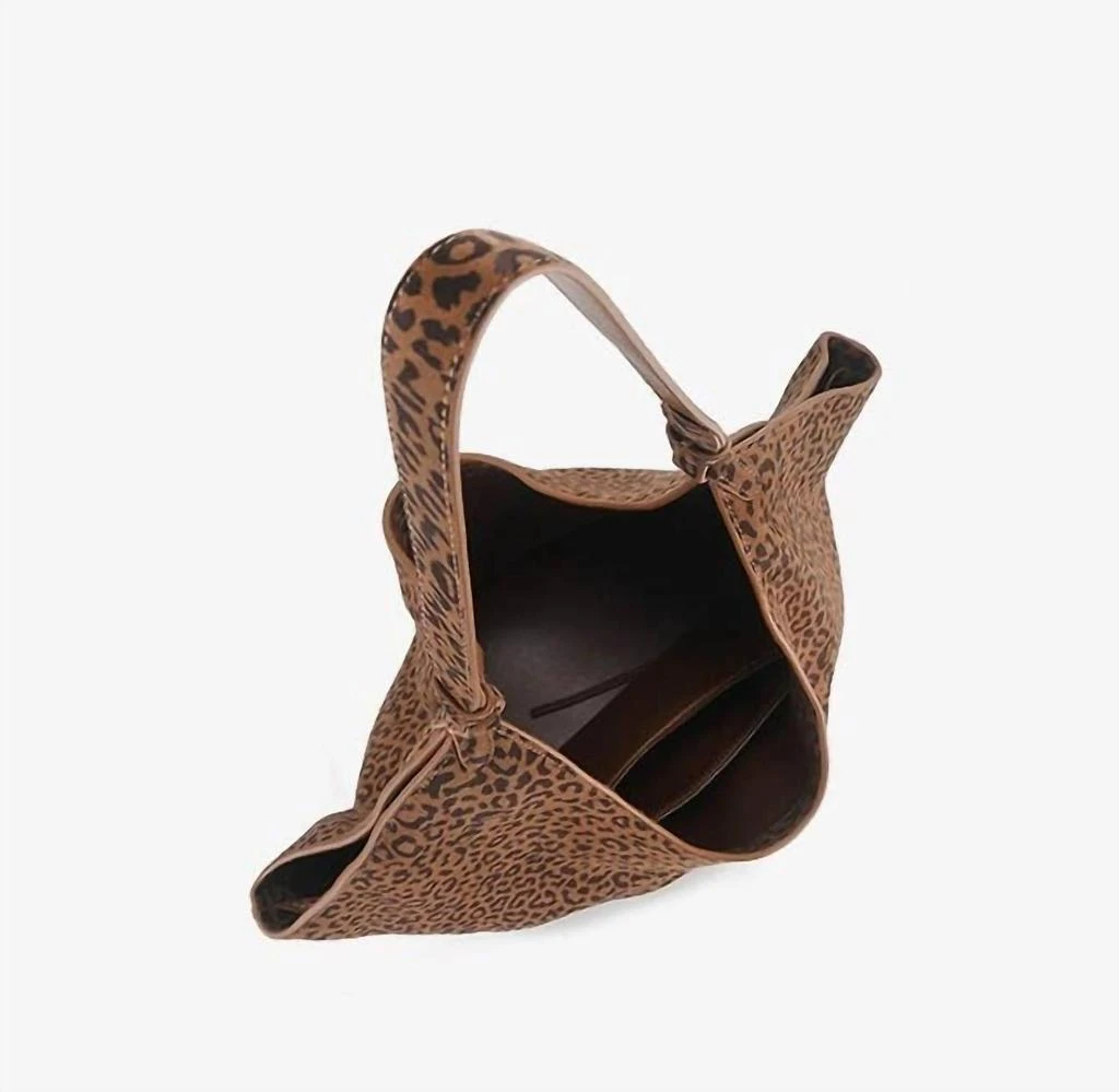 商品Sook Stainable|Sook Stainable - Suede Leather Leopard Bucket Tote Bag,价格¥880,第3张图片详细描述