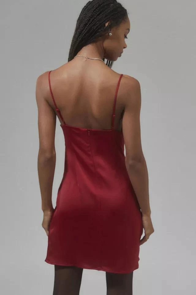 商品Urban Outfitters|UO Mallory Cowl Neck Slip Dress,价格¥115,第2张图片详细描述