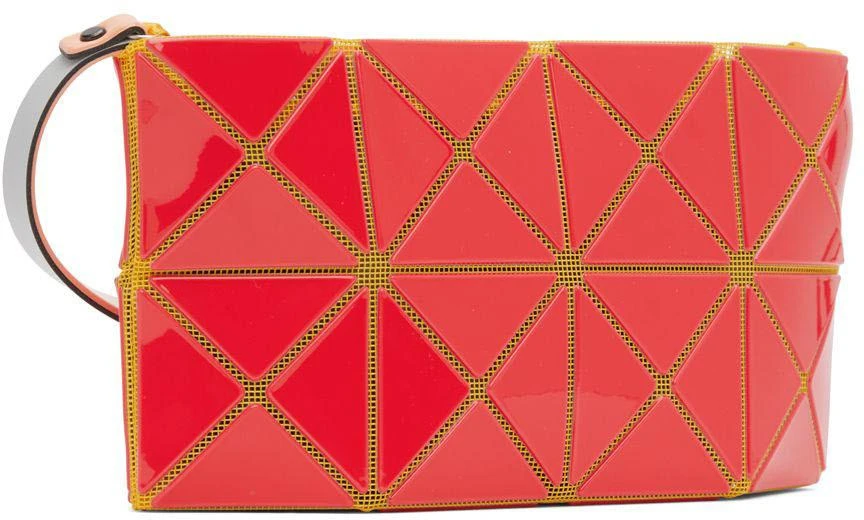 商品Issey Miyake|Red Lucent Gloss Shoulder Bag,价格¥1973,第3张图片详细描述