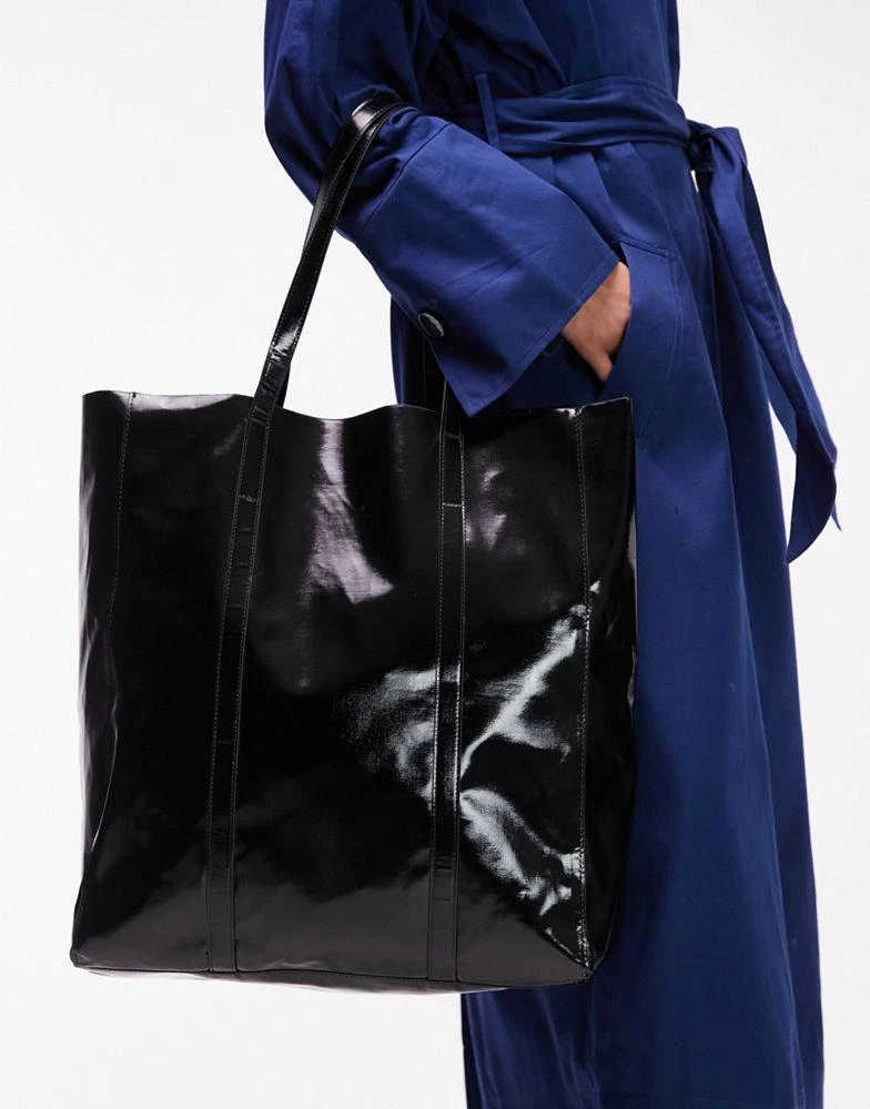 商品Topshop|Topshop betsy metallic tote bag in black,价格¥172,第1张图片