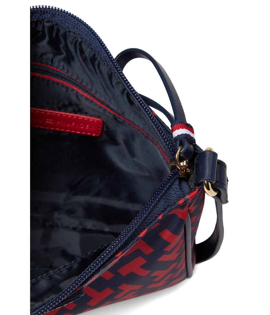 商品Tommy Hilfiger|Jennifer II Crossbody Bias Bicolor Print Nylon,价格¥351,第5张图片详细描述