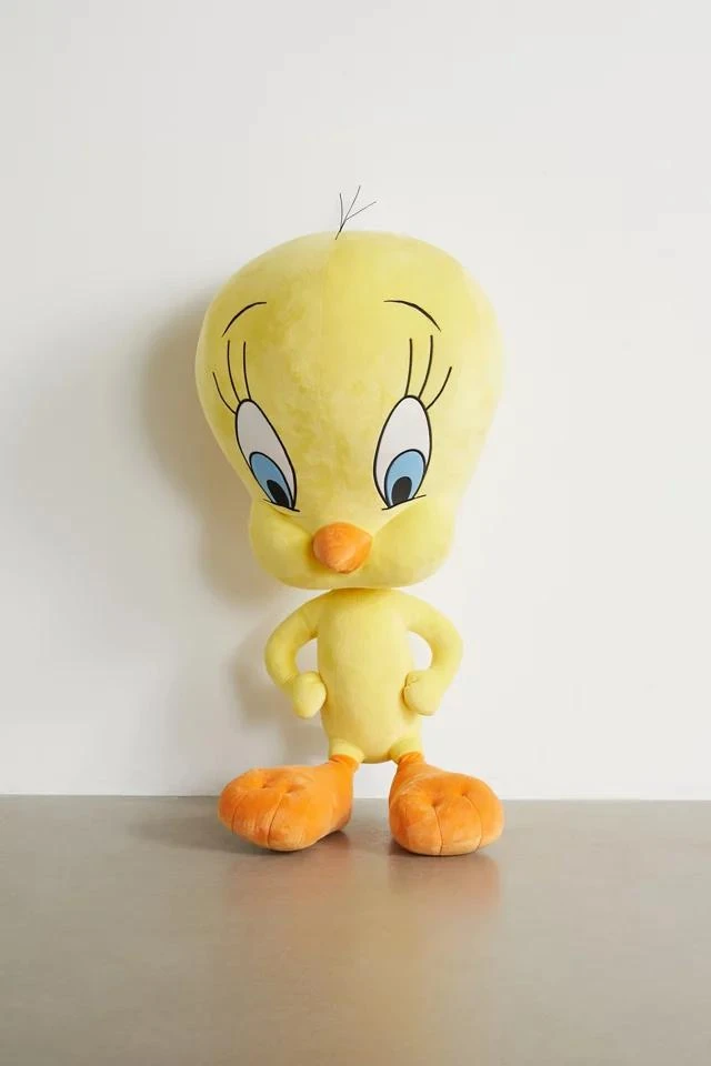 商品Urban Outfitters|Giant Tweety Bird Plushie,价格¥452,第2张图片详细描述