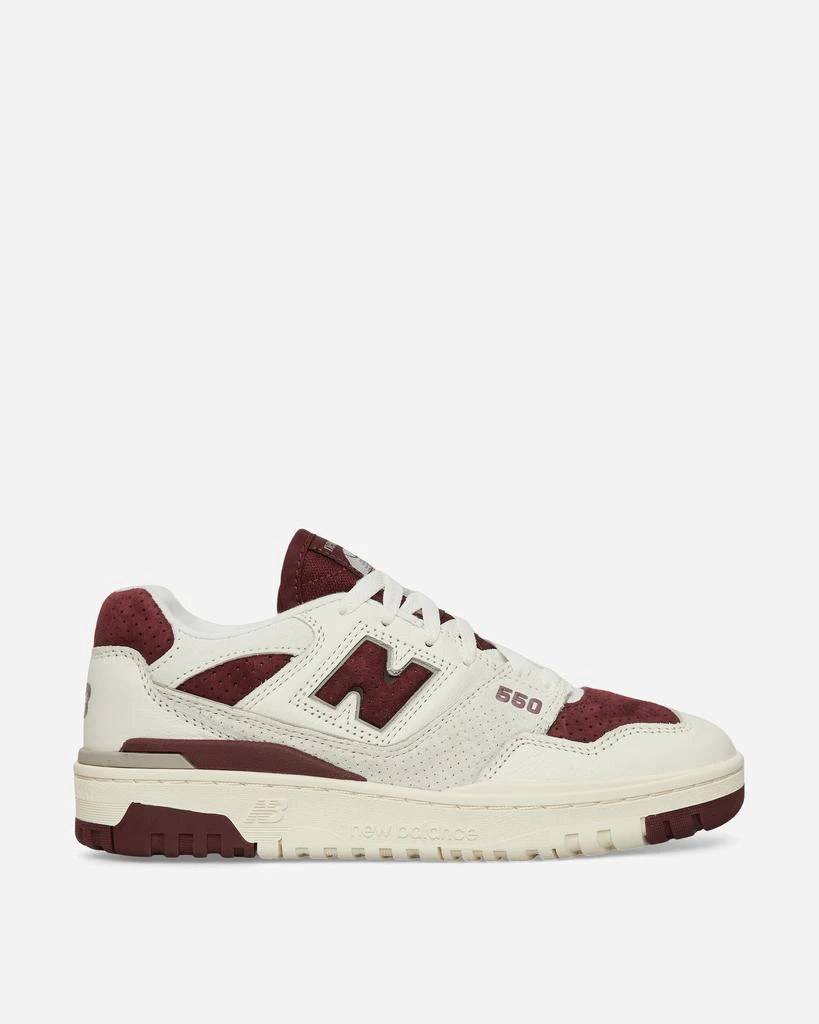 商品New Balance|550 Sneakers Sea Salt / Classic Crimson,价格¥1089,第1张图片