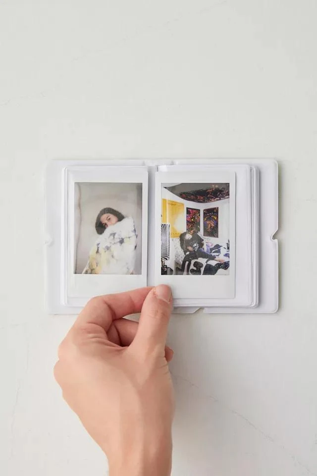 商品Urban Outfitters|Instax Mini Photo Album,价格¥45,第2张图片详细描述