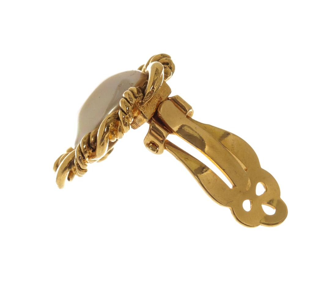Chanel Gold Round Pearl Chain Earrings商品第6张图片规格展示