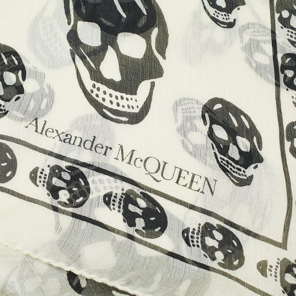 商品Alexander McQueen|Alexander McQueen Skull Scarf,价格¥2507,第5张图片详细描述