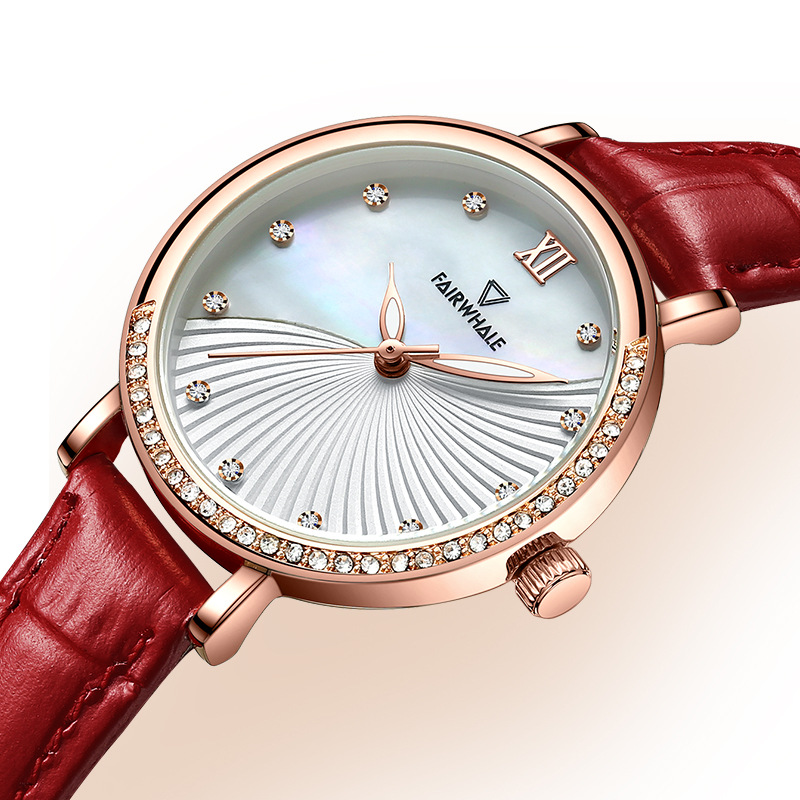 马克华菲品牌手表镶钻贝母表盘时尚女士石英表商品第3张图片规格展示