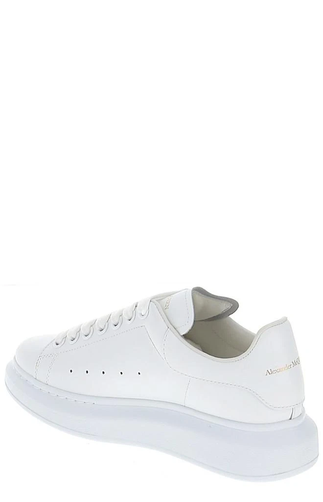 商品Alexander McQueen|Alexander McQueen Oversized Lace-Up Sneakers,价格¥2426,第3张图片详细描述