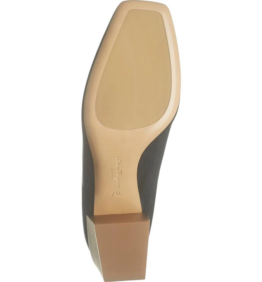 商品Salvatore Ferragamo|Albiano Block Heel Leather Bootie,价格¥5314,第5张图片详细描述