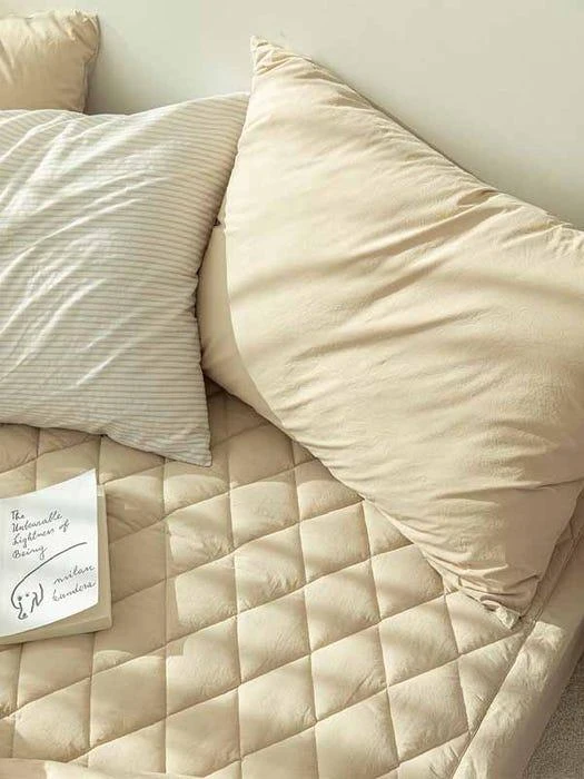 Le Bonheur Pillow Cover 商品