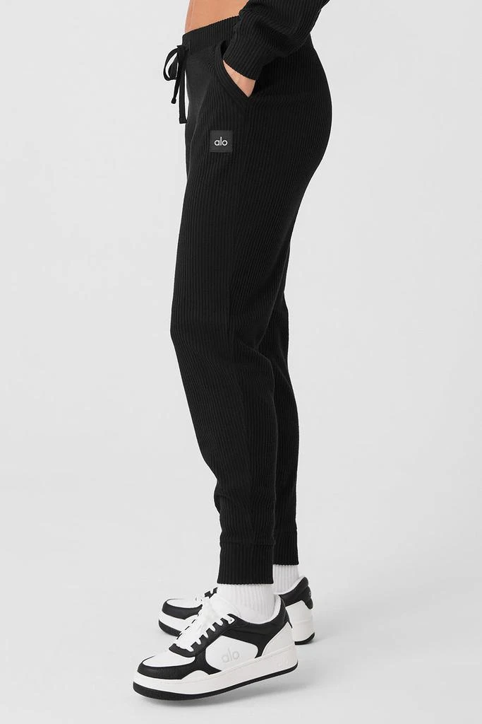 商品Alo|Muse Sweatpant - Black,价格¥810,第4张图片详细描述