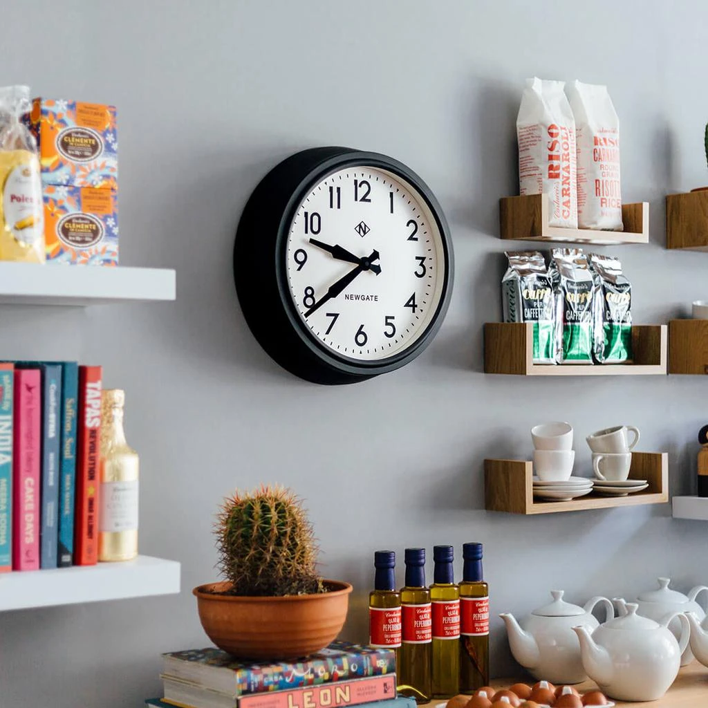 商品Newgate|50's Electric Wall Clock,价格¥736,第4张图片详细描述