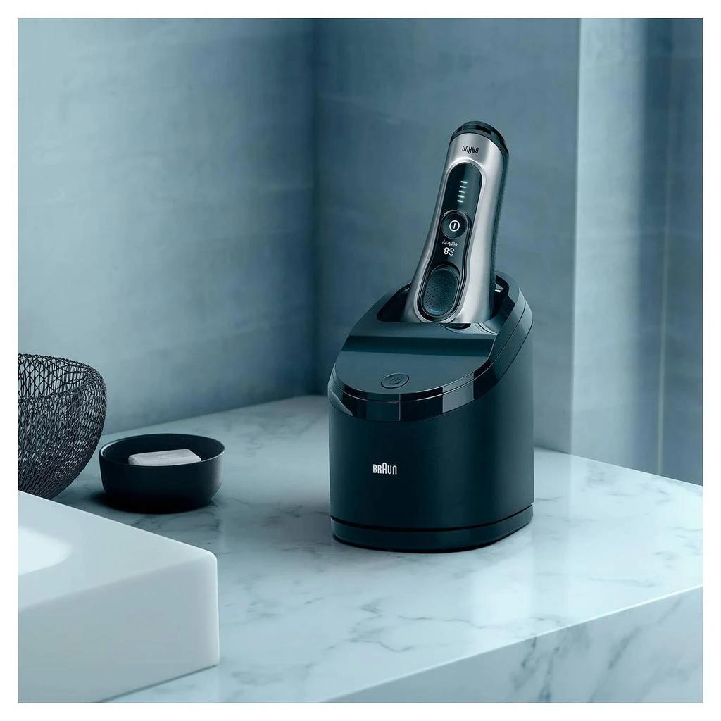 商品Braun|Braun Series 8 8390cc Next Generation, Electric Shaver, Clean&Charge Station, Fabric Case - Silver,价格¥2558,第3张图片详细描述