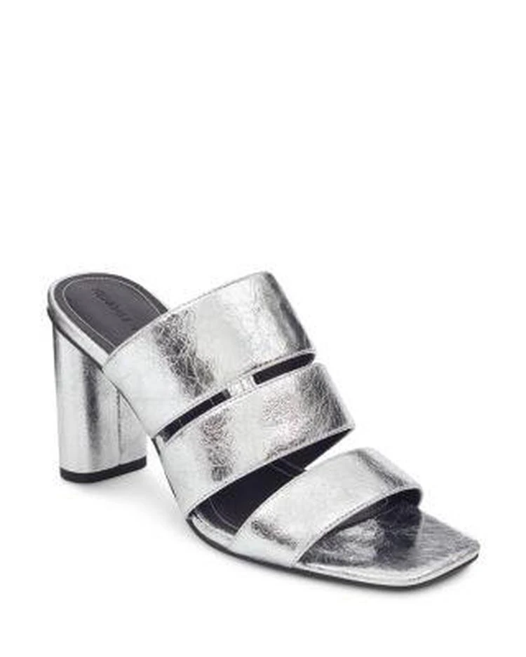 商品KENDALL & KYLIE|KENDALL and KYLIE Women's Leila Metallic Leather Block Heel Slide Sandals,价格¥286,第1张图片