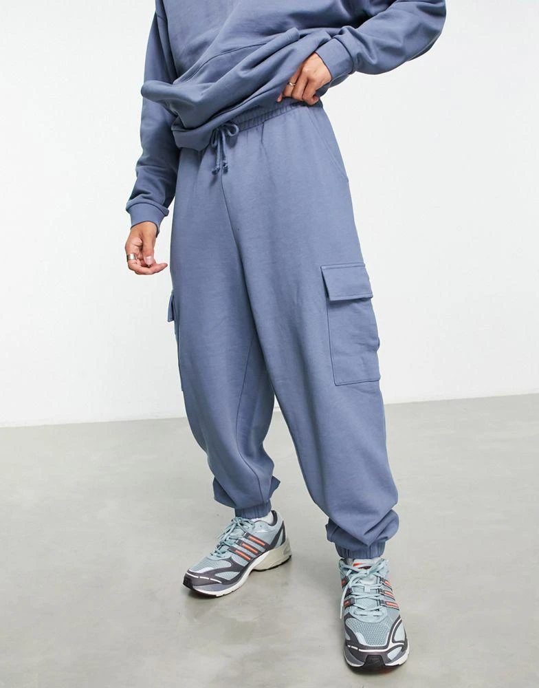 商品ASOS|ASOS DESIGN oversized hoodie and oversized joggers with cargo pocket tracksuit in blue,价格¥257,第4张图片详细描述