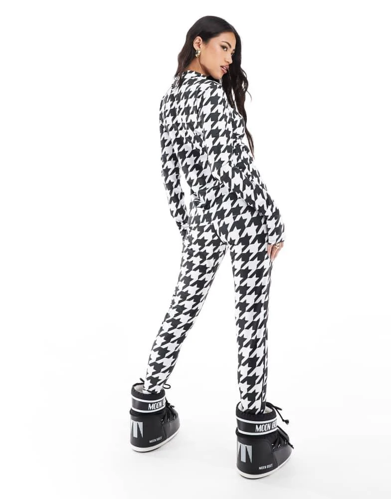 商品South Beach|South Beach Base layer leggings in monochrome,价格¥240,第2张图片详细描述