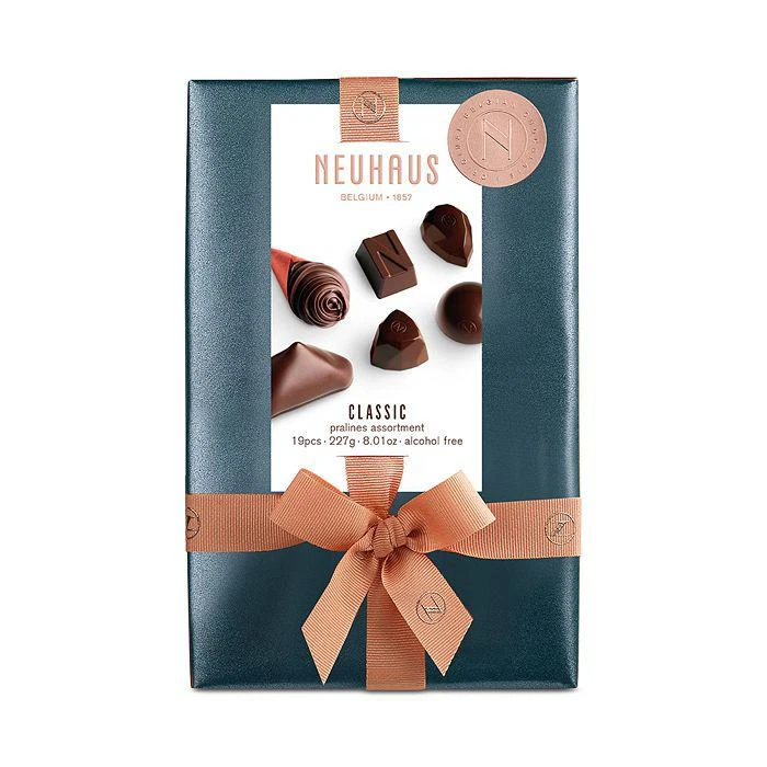 商品Neuhaus|Half Pound Dark Chocolate Ballotin,价格¥371,第3张图片详细描述