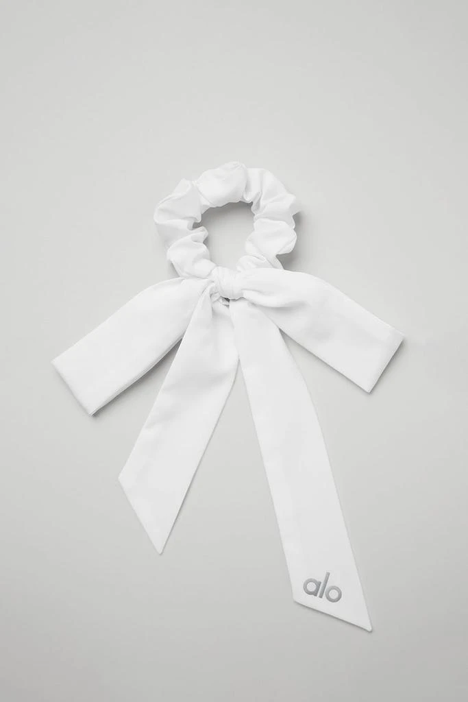 商品Alo|Love Knots Tie Scrunchie - White,价格¥211,第1张图片