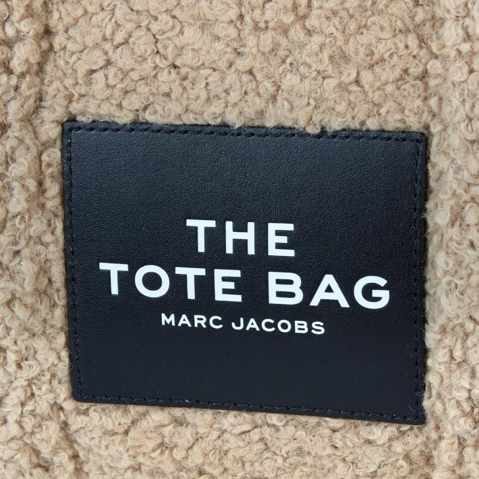 商品Marc Jacobs|Marc Jacobs Women's The Medium Teddy Tote Bag - Beige,价格¥2583,第3张图片详细描述