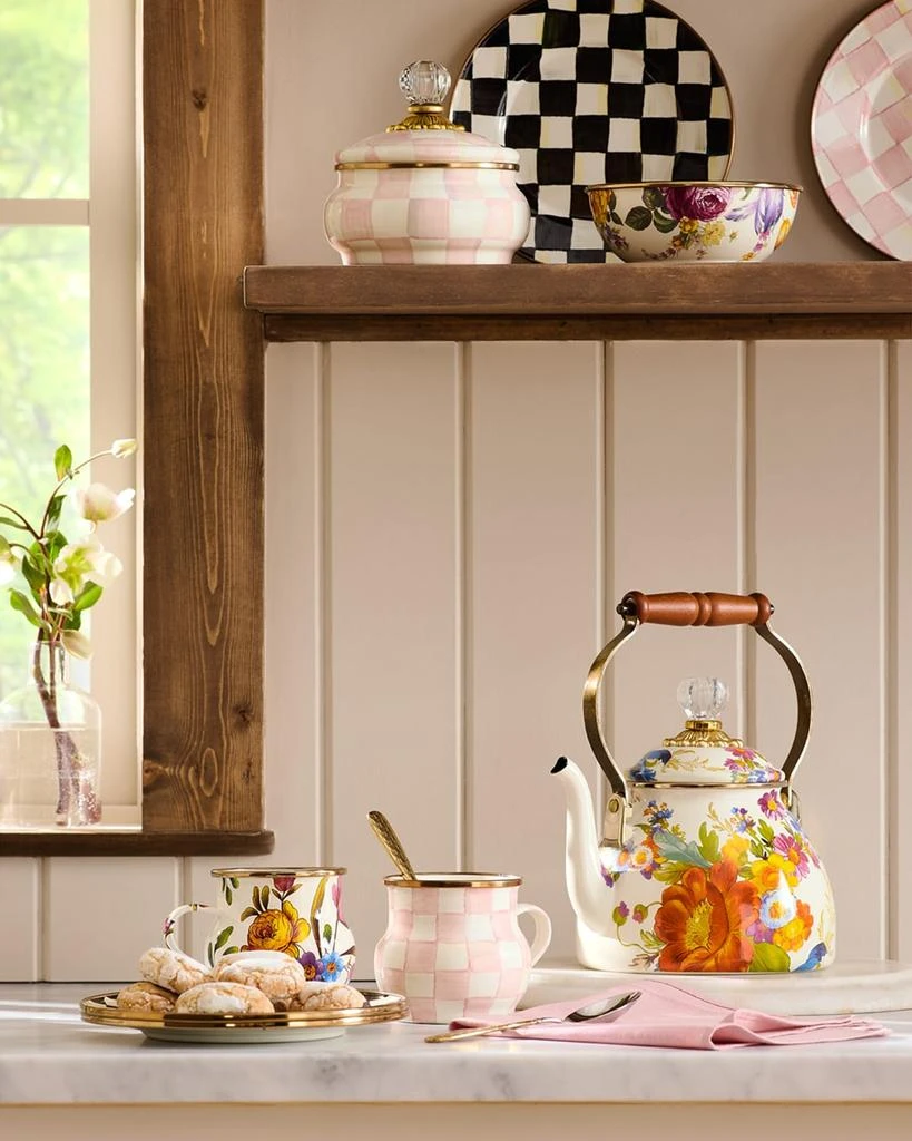 Flower Market White Two-Quart Tea Kettle 商品