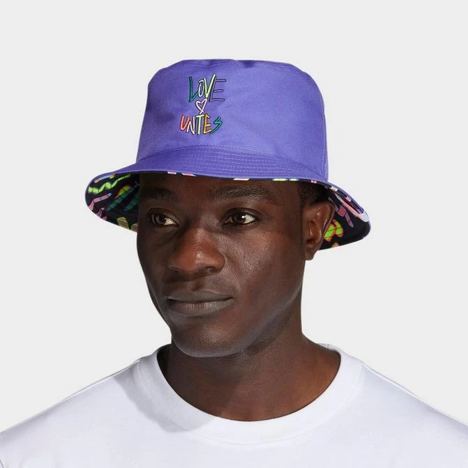 商品Adidas|adidas Originals Pride Reversible Bucket Hat,价格¥150,第1张图片