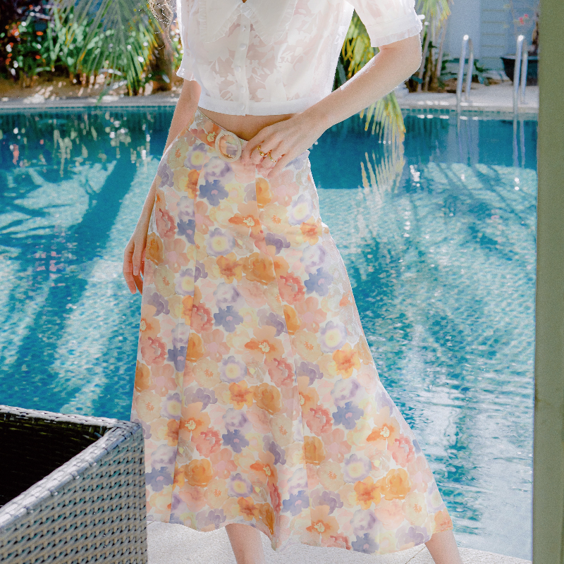 Donna抽象油画月季印花侧开衩贝母腰带扣法式半裙 | Donna Skirt - Watercolor商品第3张图片规格展示