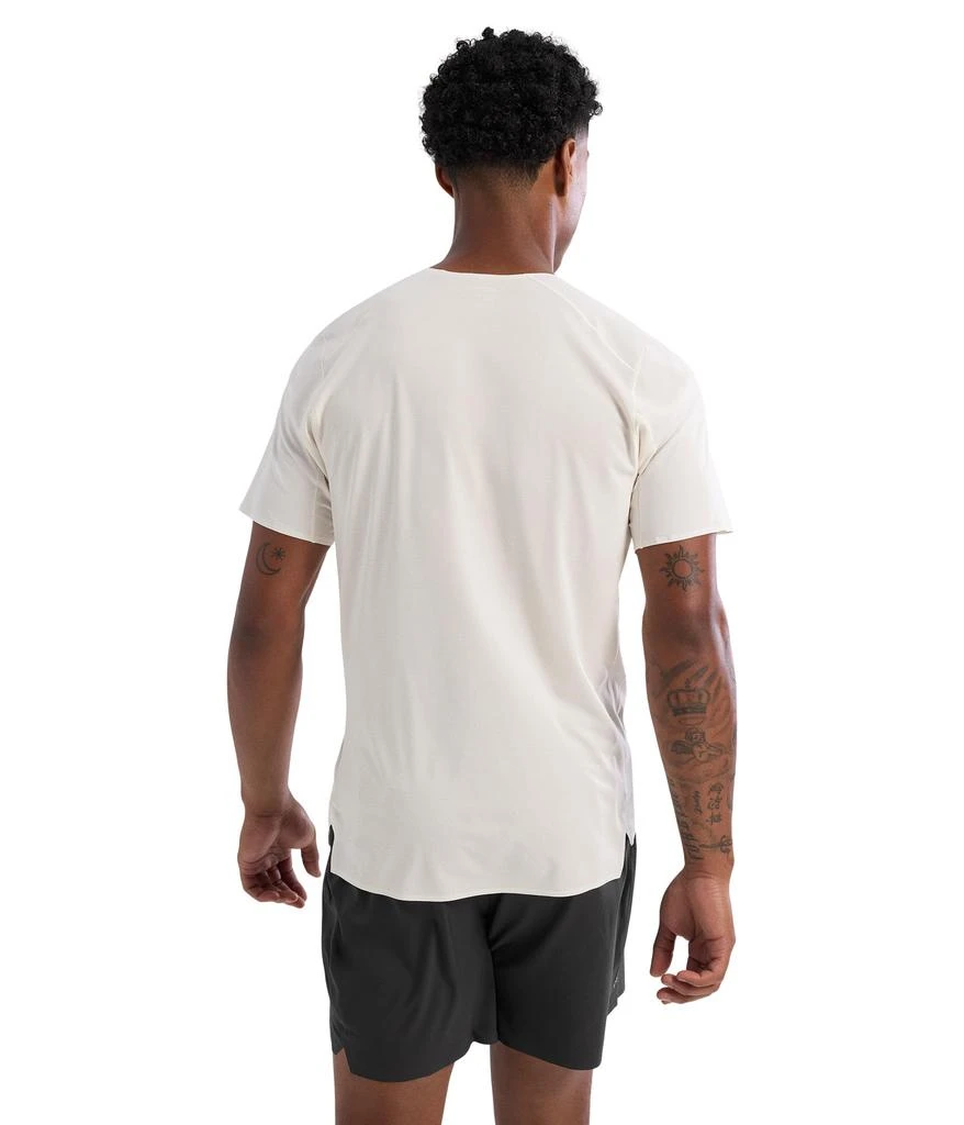 商品Arc'teryx|Norvan Downword Logo Short Sleeve,价格¥516,第2张图片详细描述