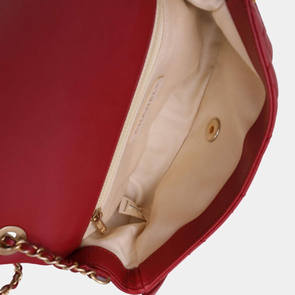 Chanel Red Quilted Lambskin Leather Small Stitched Single Flap Shoulder Bag商品第5张图片规格展示