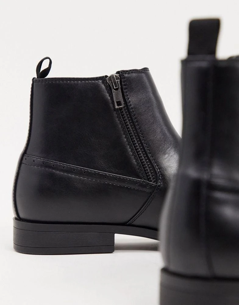 商品ASOS|ASOS DESIGN chelsea boots in black faux leather with zips,价格¥193,第2张图片详细描述