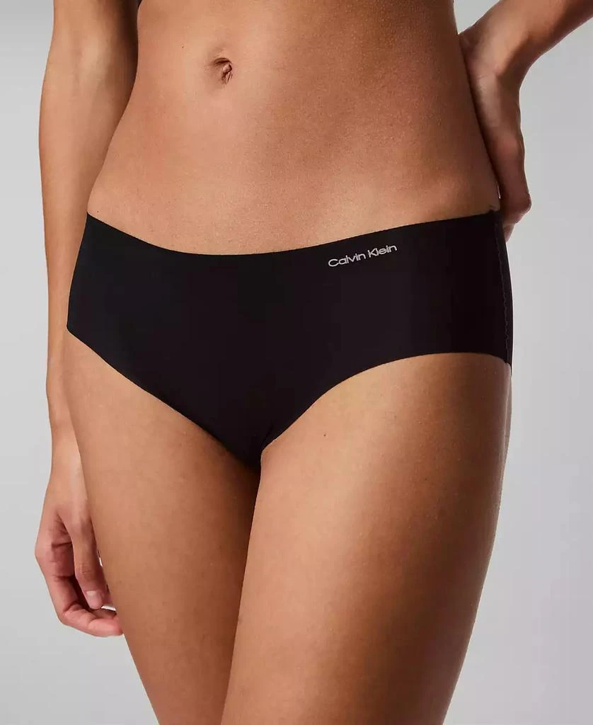 商品Calvin Klein|Calvin Klein Invisibles Hipster 女式无痕三角内裤,价格¥85,第1张图片