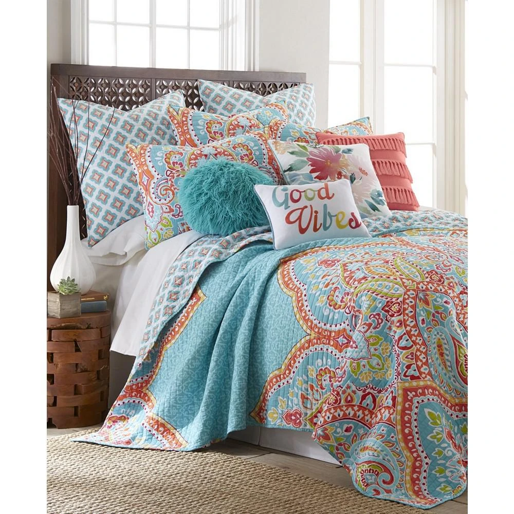 商品Levtex|Majestic Tassel Trim Decorative Pillow, 18" x 18",价格¥596,第3张图片详细描述