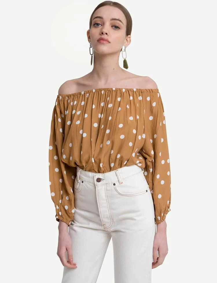 商品Pixie Market|Oaxaca Polka Dot Off The Shoulder Top,价格¥542,第4张图片详细描述