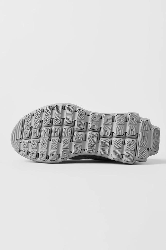 商品Alo|Alo Runner - Grey/Grey,价格¥1433,第3张图片详细描述