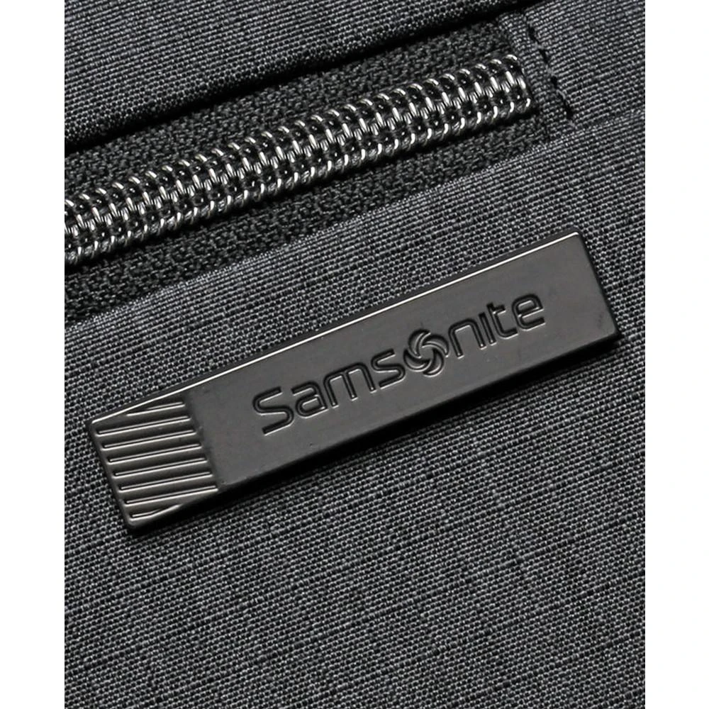 商品Samsonite|Modern Utility 16.5" Messenger Bag,价格¥663,第5张图片详细描述