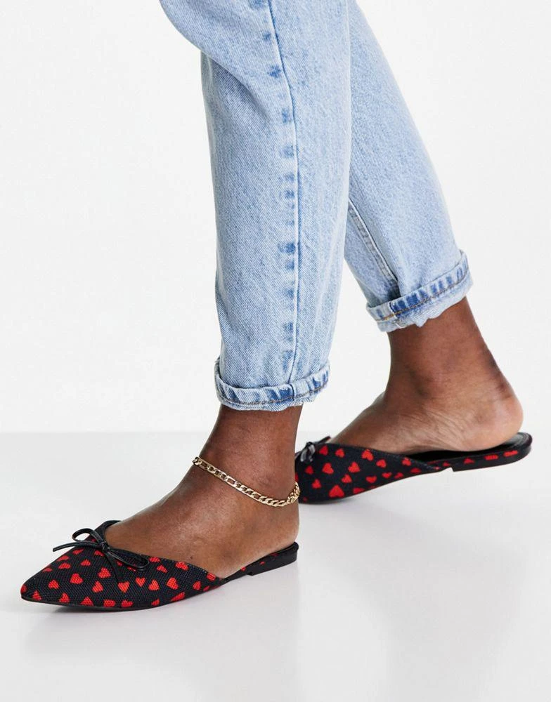 商品ASOS|ASOS DESIGN Lewi pointed flat mules in heart print,价格¥89,第4张图片详细描述