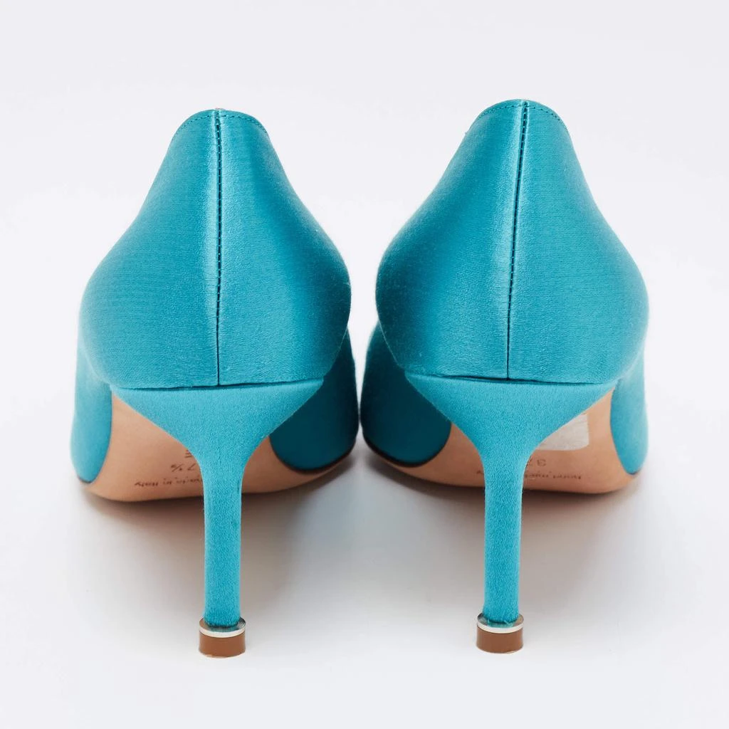 商品[二手商品] Manolo Blahnik|Manolo Blahnik Aqua Blue Satin Crystal Embellished Hangisi Pointed Toe Pumps Size 37.5,价格¥5336,第5张图片详细描述