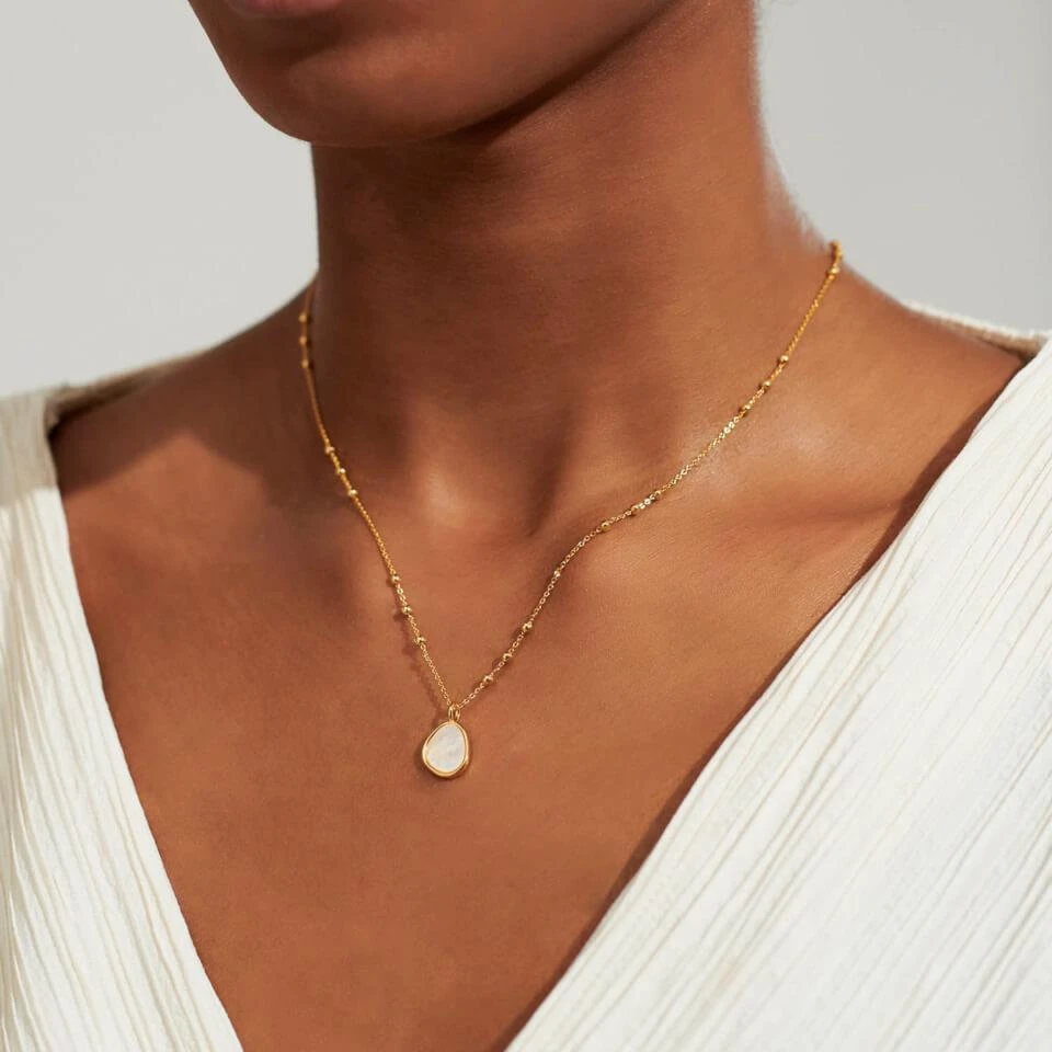 商品Joma Jewellery|Joma Jewellery Marvellous Mum Heart Pendant Silver Plated Necklace,价格¥109,第2张图片详细描述