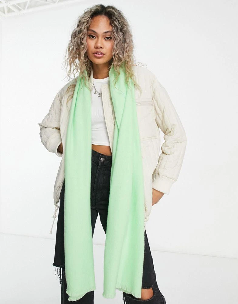 商品ASOS|ASOS DESIGN raw edge scarf in lime,价格¥59,第4张图片详细描述