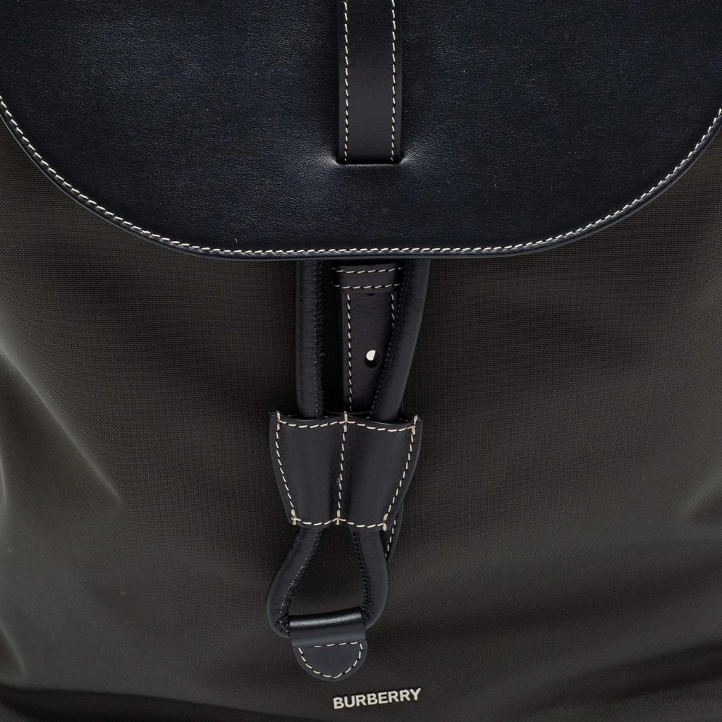 商品Burberry|Burberry Black/Green Leather and Nylon Pocket Backpack,价格¥6562,第5张图片详细描述