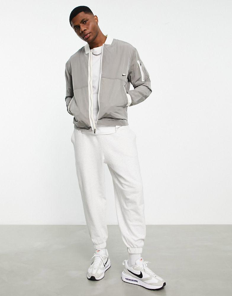 商品NIKE|Nike Premium Essentials lined bomber jacket in stone,价格¥478,第5张图片详细描述