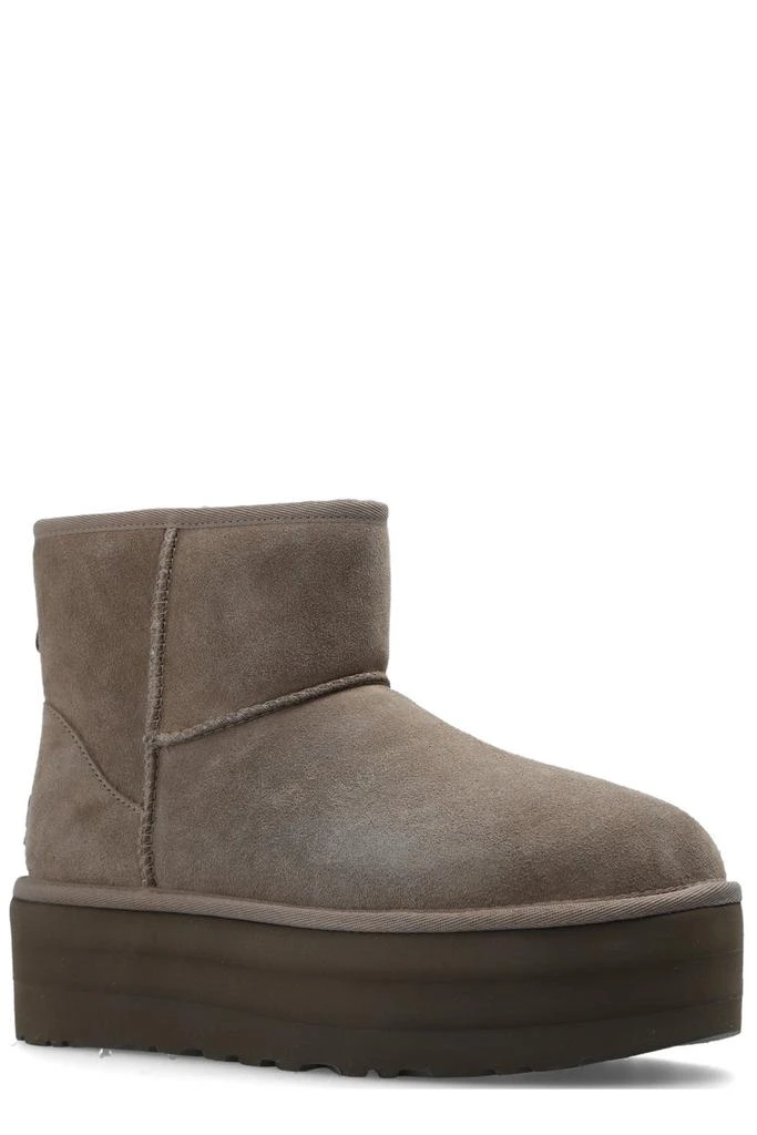 商品UGG|UGG Classic Mini Platform Ankle Boots,价格¥1542,第2张图片详细描述