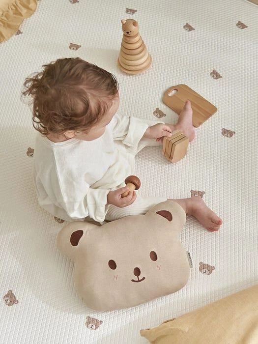 商品DECOVIEW|Smile Bear Embroidered Cushion,价格¥340,第1张图片