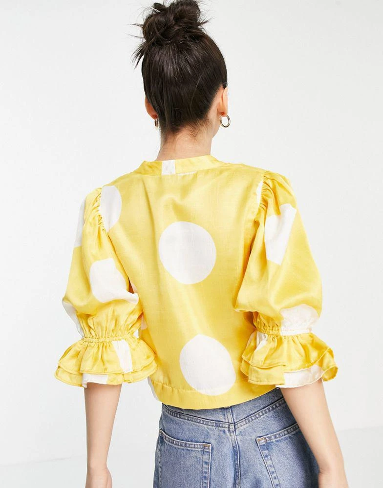 商品VERO MODA|Vero Moda puff sleeve blouse in yellow & white spot,价格¥109,第2张图片详细描述