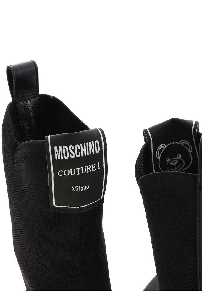 商品Moschino|Moschino Pointed-Toe Heeled Ankle Boots,价格¥2612,第4张图片详细描述