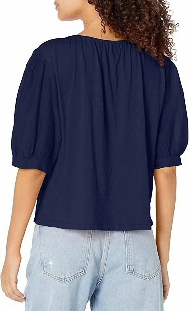 商品Velvet by Graham & Spencer|Velvet By Graham & Spencer - Mallory Top,价格¥766,第2张图片详细描述