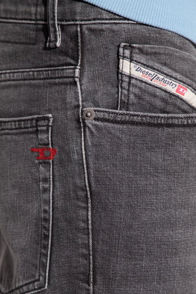 商品Diesel|Diesel 2005 D-Fining Tapered Jeans,价格¥532,第5张图片详细描�述