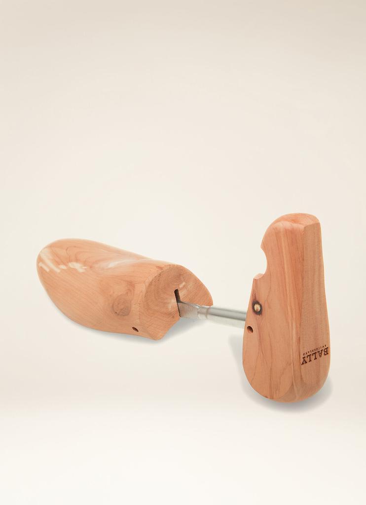 商品Bally|Natural Cedar Travel Shoe Trees,价格¥651,第6张图片详细描述