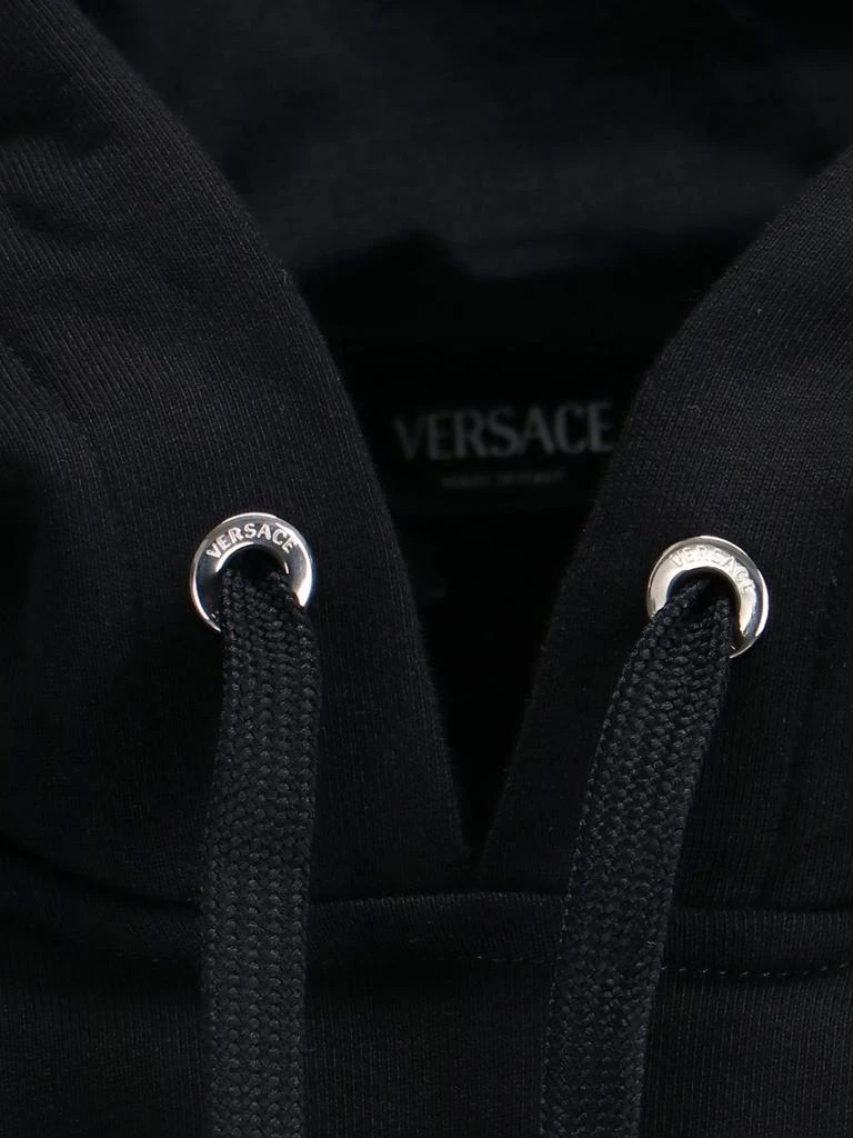 商品Versace|Versace Embroidered-90s Vintage Logo Drawstring Hoodie,价格¥3593,第5张图片详细描述